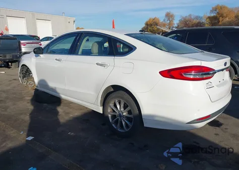 2017 Ford Fusion Se z USA, uszkodzony, nr VIN 3FA6P0HD5HR287477